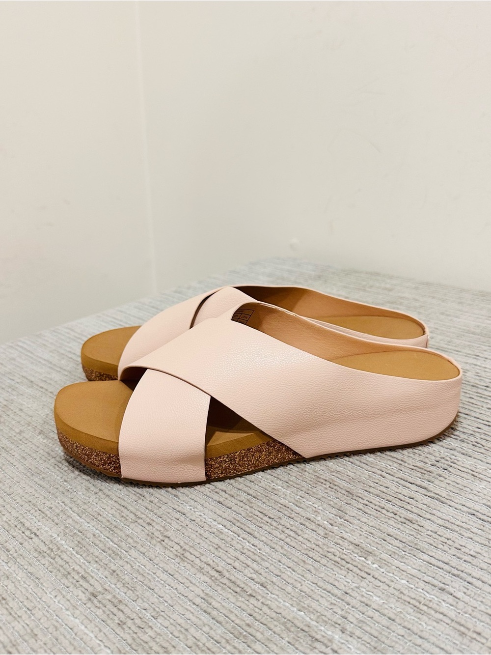 Dream Pairs Womens 7 Beige Cross Strap Slide Sandals Cork Wedge